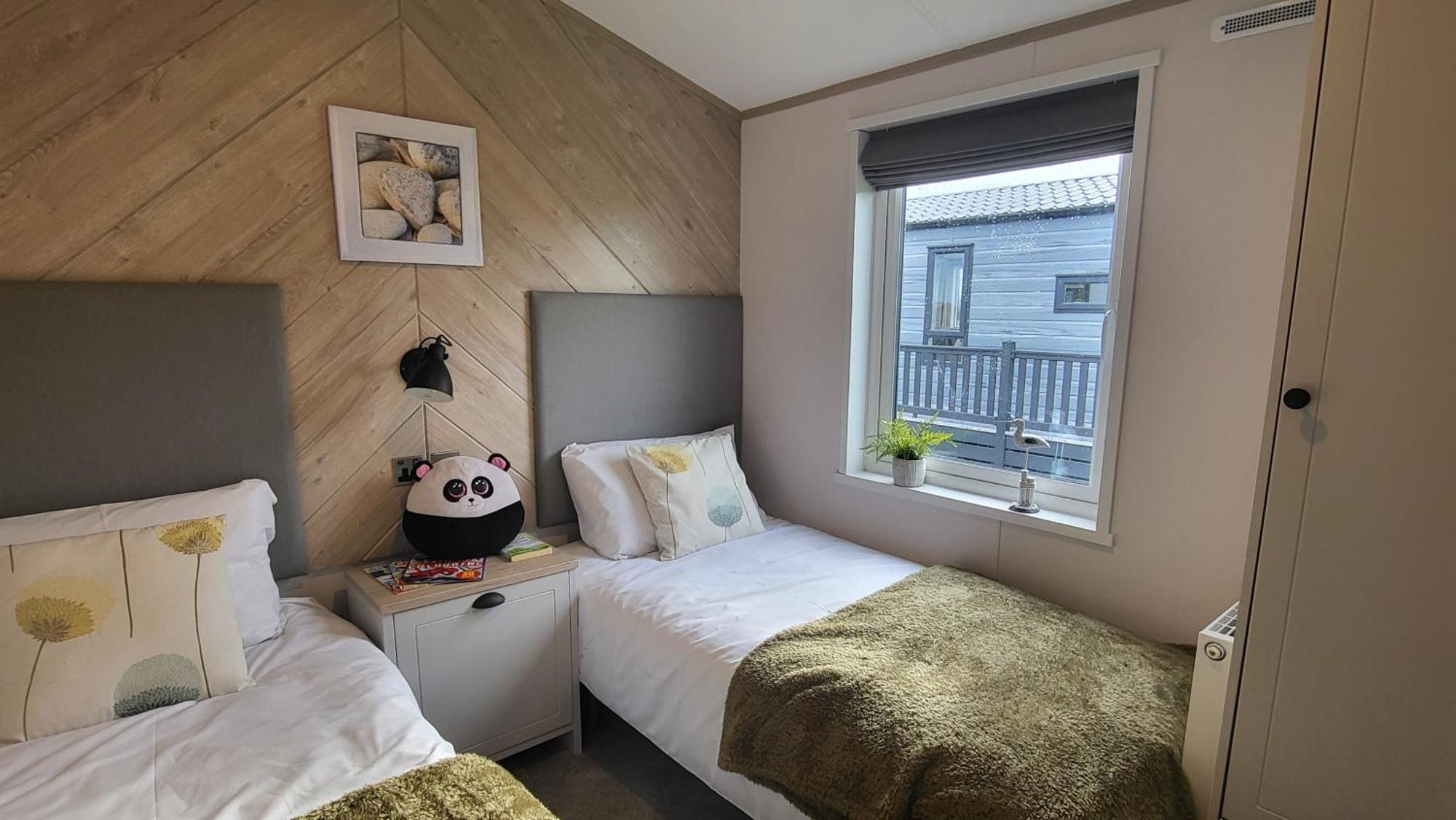 Honeycomb Lodge - Holiday Home 5 Min From Padstow Exterior photo
